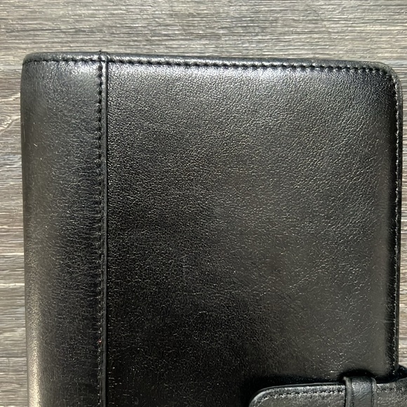 Coach leather wallet - Picture 3 of 17
